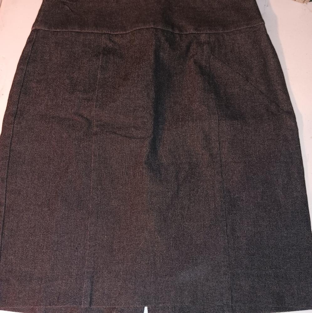 Banana Republic stretchy charcoal gray skirt